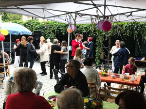 Fotoalbum Demenz WG Marzahn 26 Marzahn Sommerfest 08